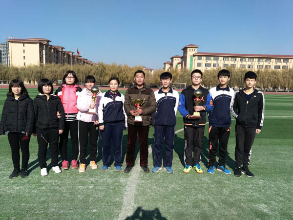 曲阳一中获得曲阳县中小学生兵乓球比赛男女团体第一名